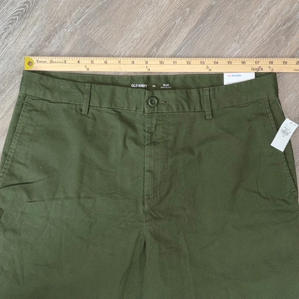 Old Navy Ultimate Slim Built-In Flex Chino Shorts Mens 36 Olive Green 8